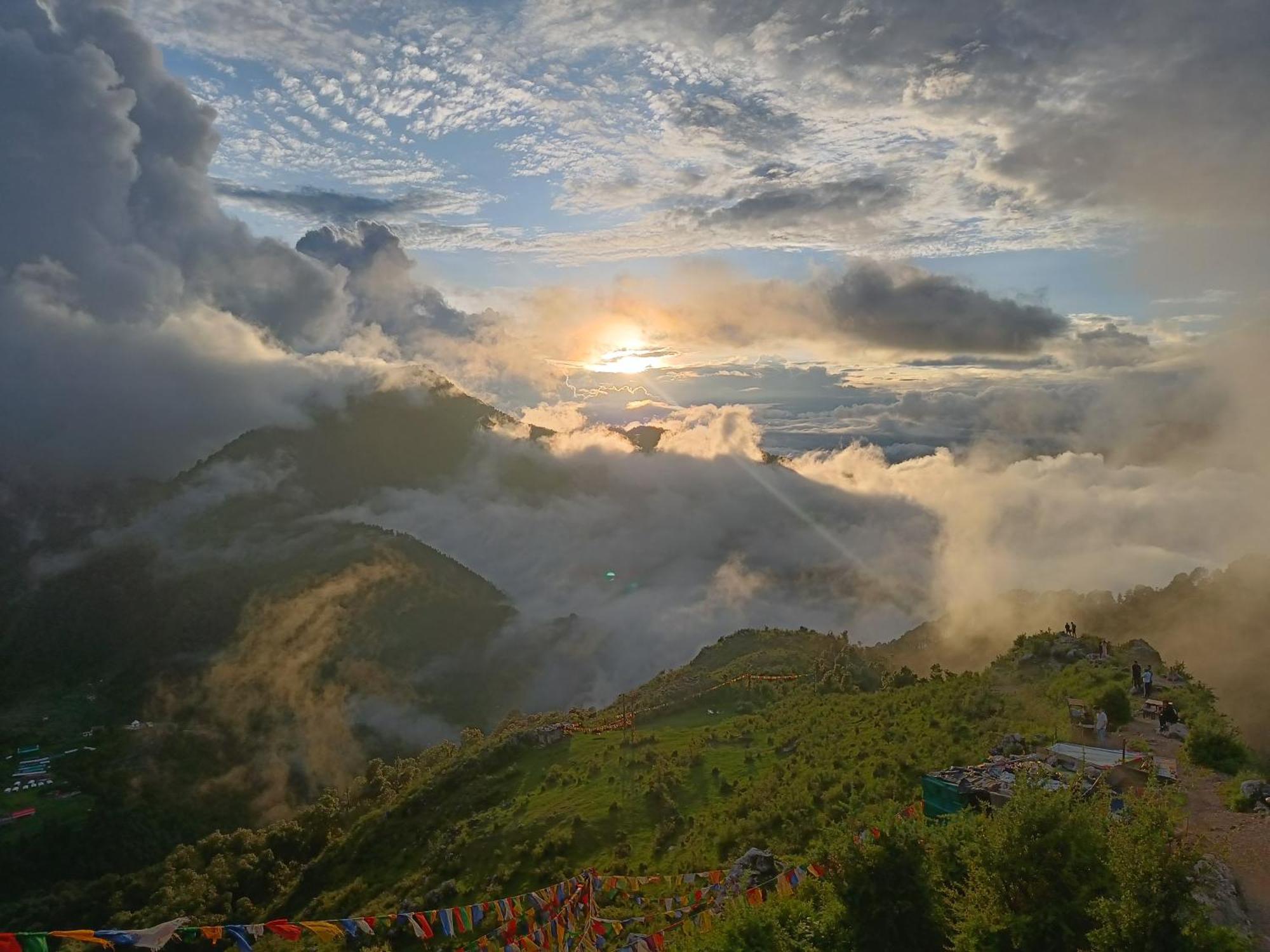 The Sapling Manor Hotel Mussoorie Kültér fotó